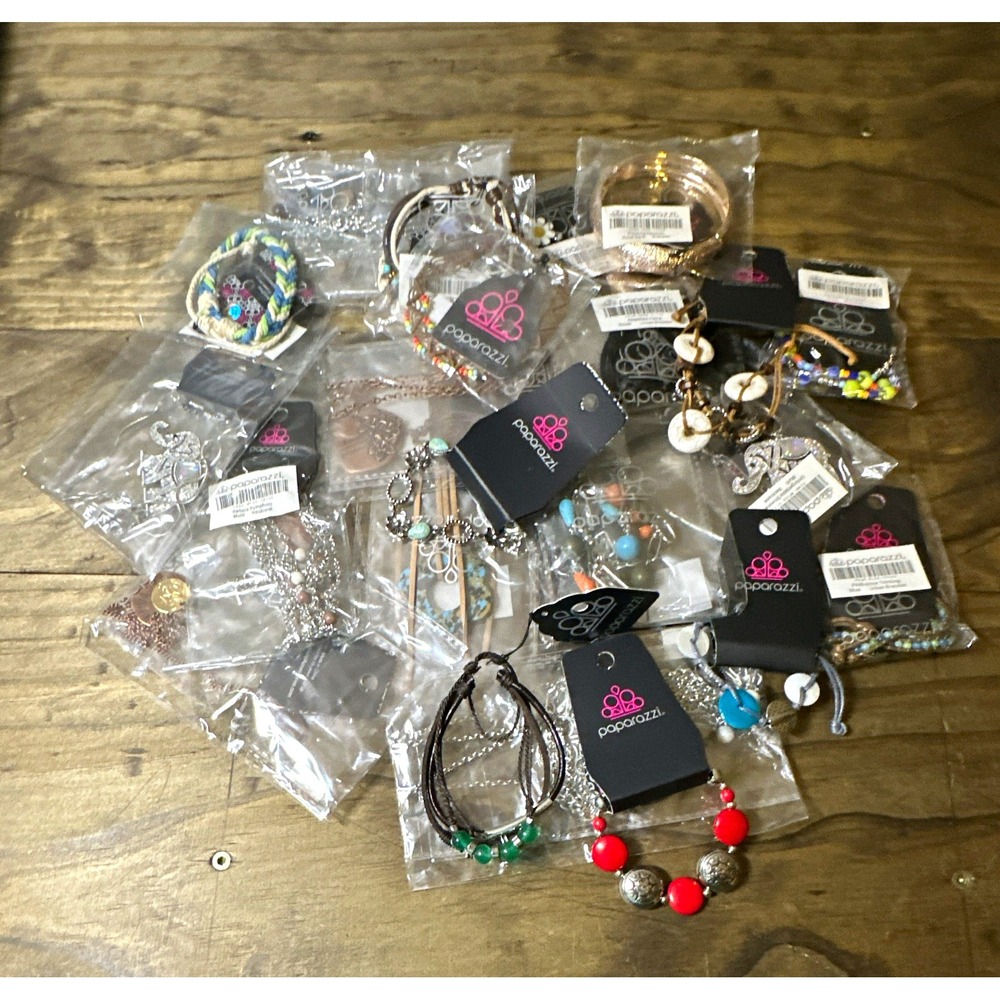 Paparazzi Women's Fashion Jewelry Mixed Lot Necklace Bracelet Earrings 20+pcs